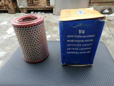 Škoda 100 - filter vzduchu