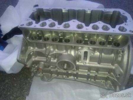 Blok motora škoda 100
