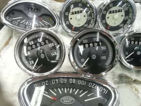 Repas tachometrov a motocykle